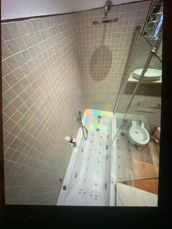 S.Ambrogio/Duomo •Jacuzzi • Luxury •Design Appartement Milaan