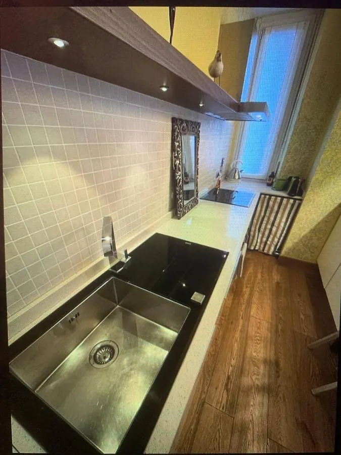 S.Ambrogio/Duomo •Jacuzzi • Luxury •Design Appartement Milaan